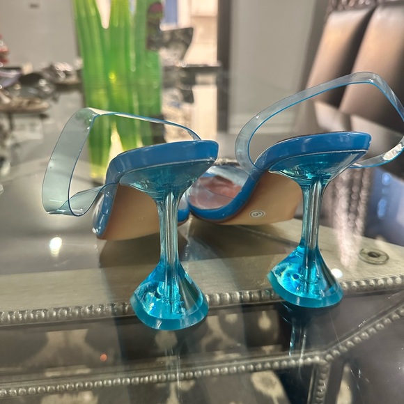 Beautiful Pumps size 8 - Picture 5 of 8